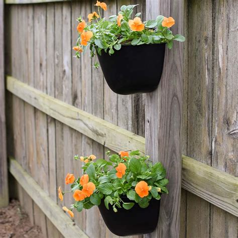 planters that hang on fences